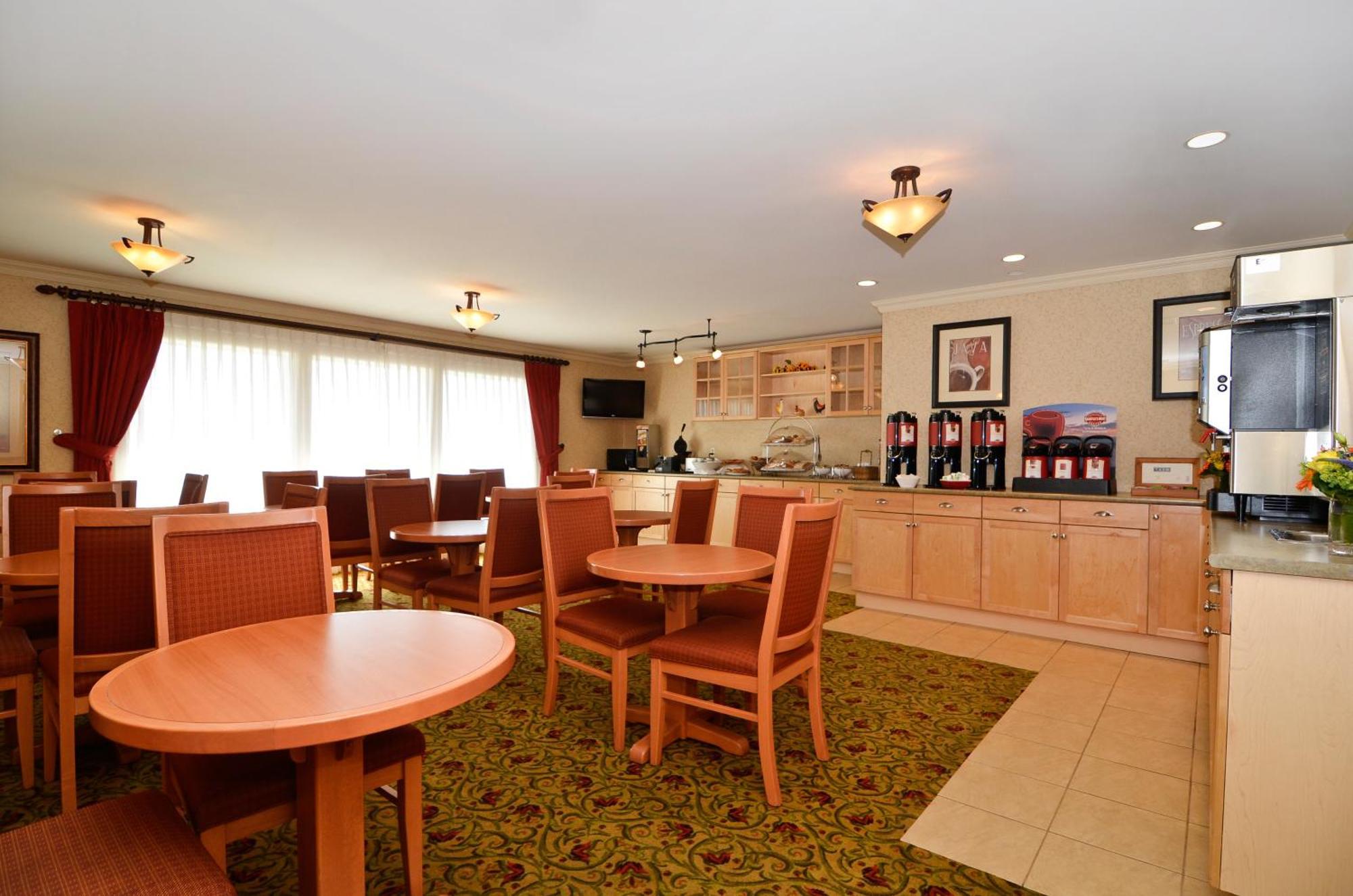 Best Western Plus Langley Inn Экстерьер фото